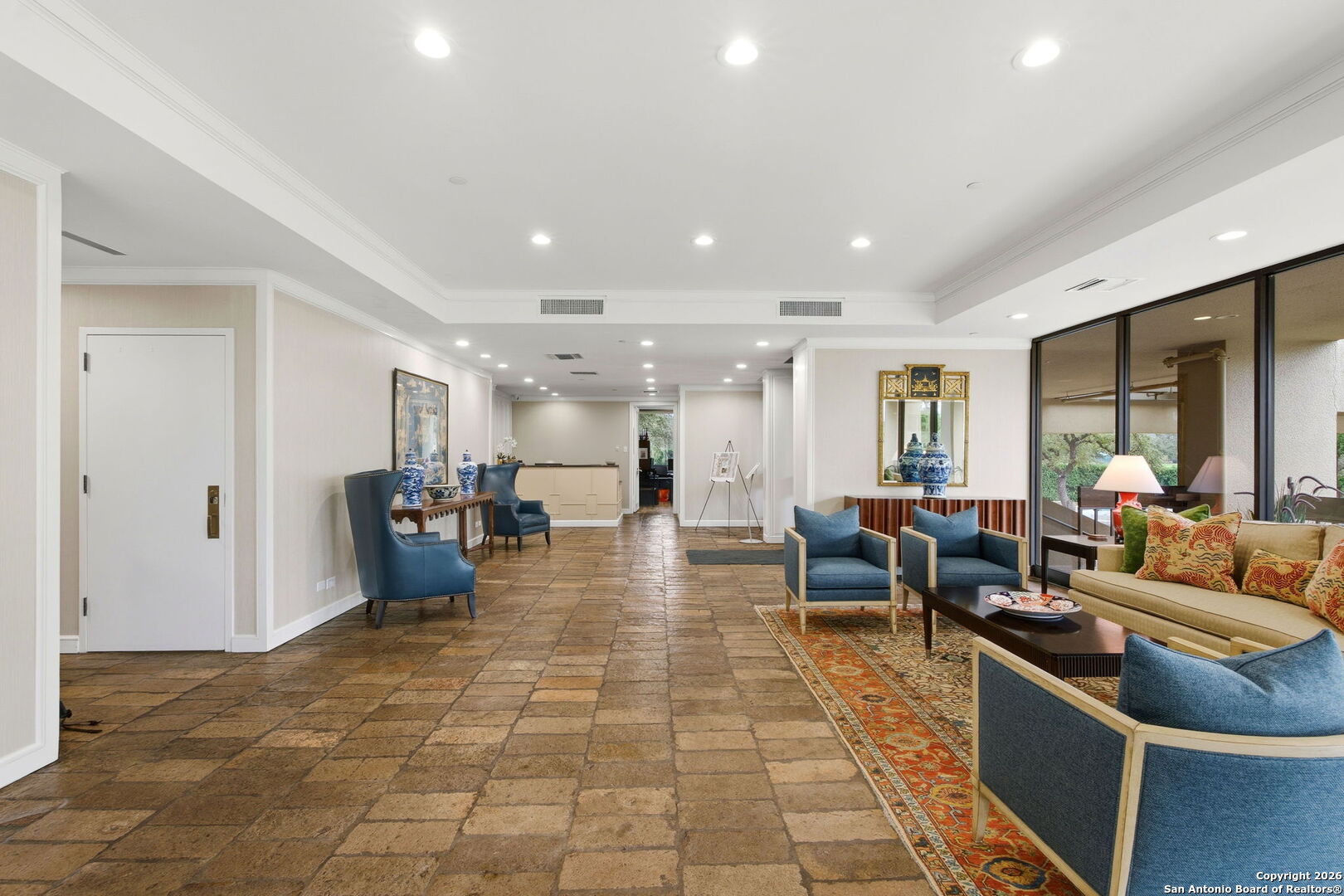 4001 N. New Braunfels APT 1206A