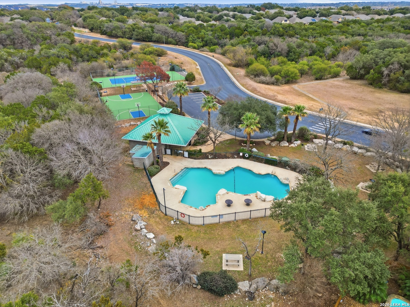 18339 Emerald Oaks