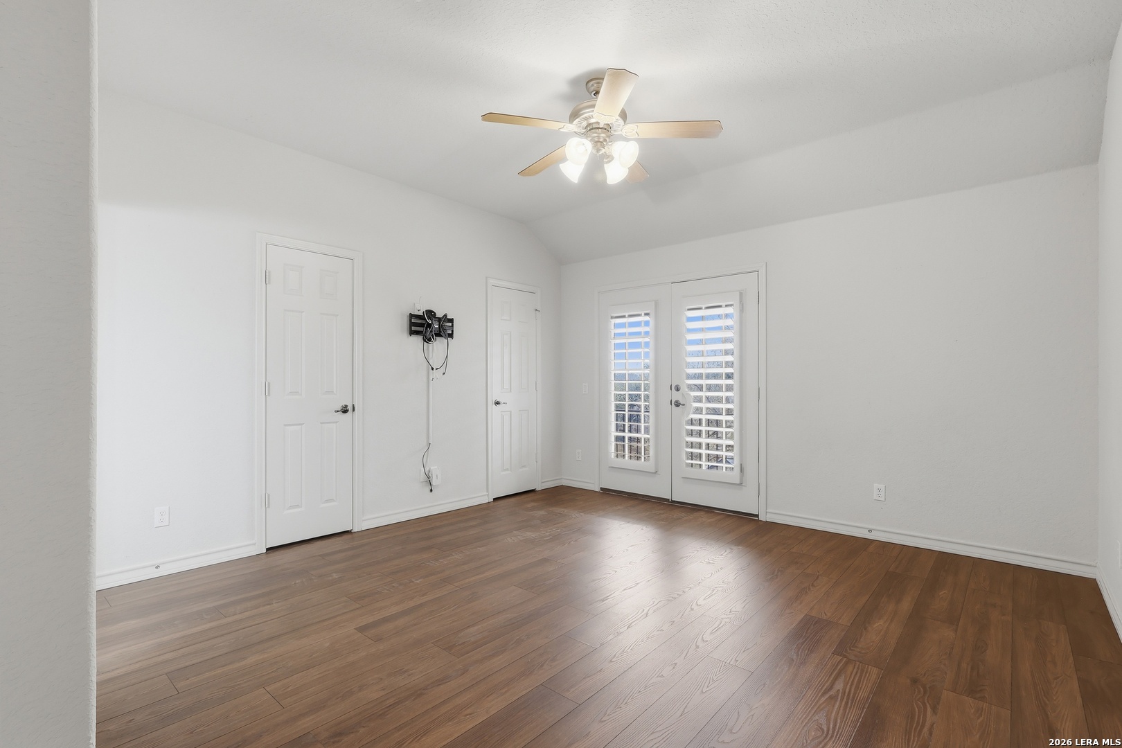 18339 Emerald Oaks
