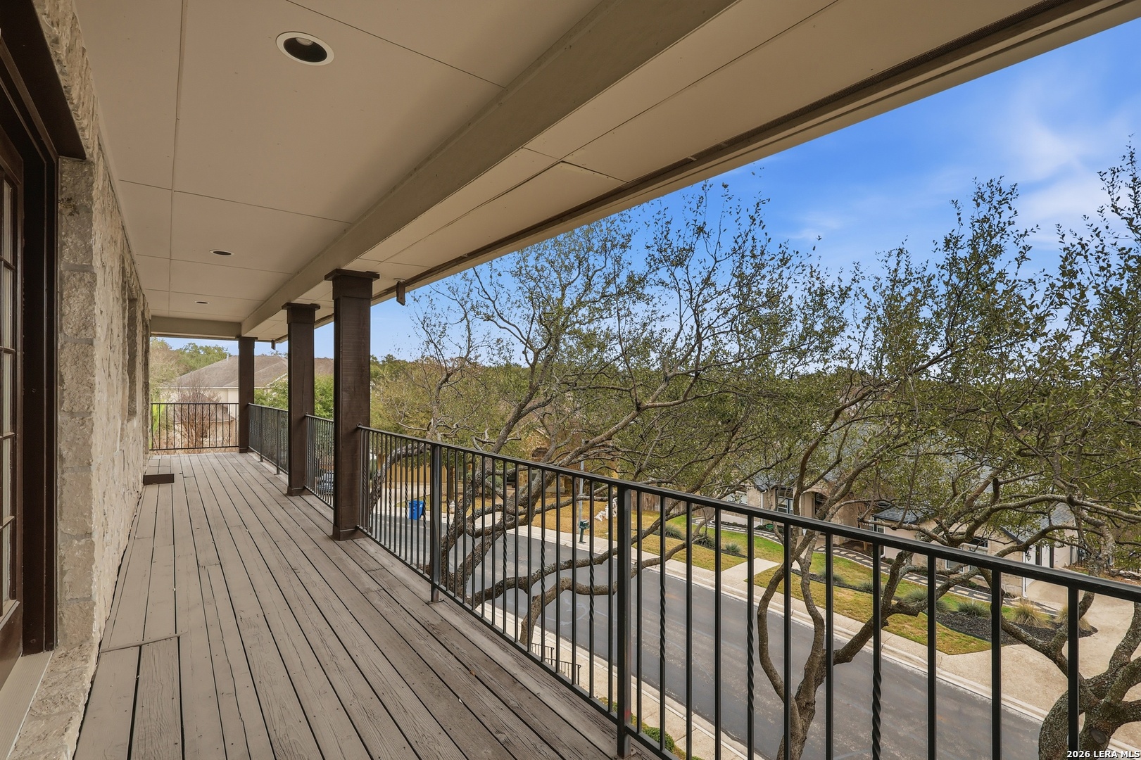 18339 Emerald Oaks