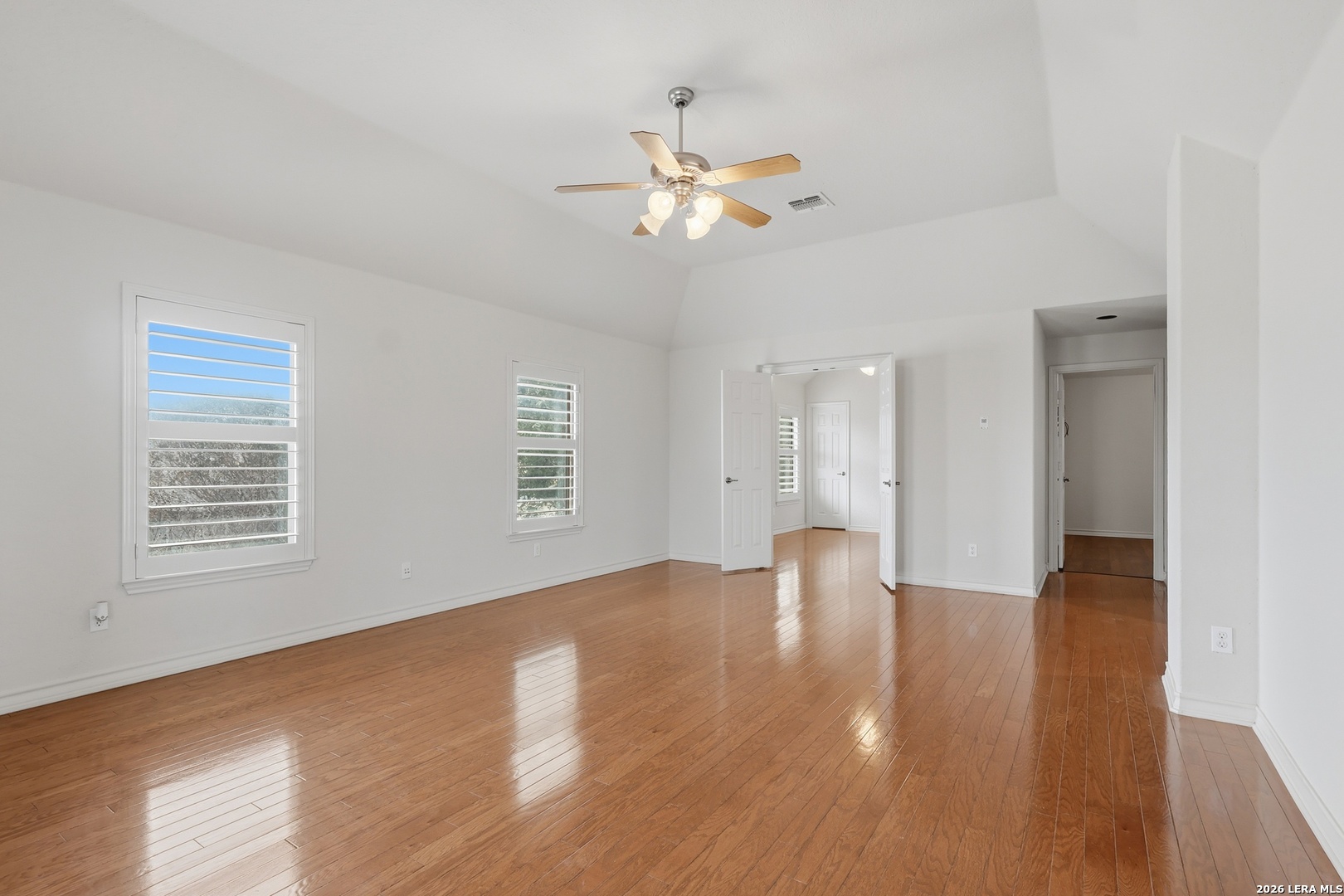 18339 Emerald Oaks
