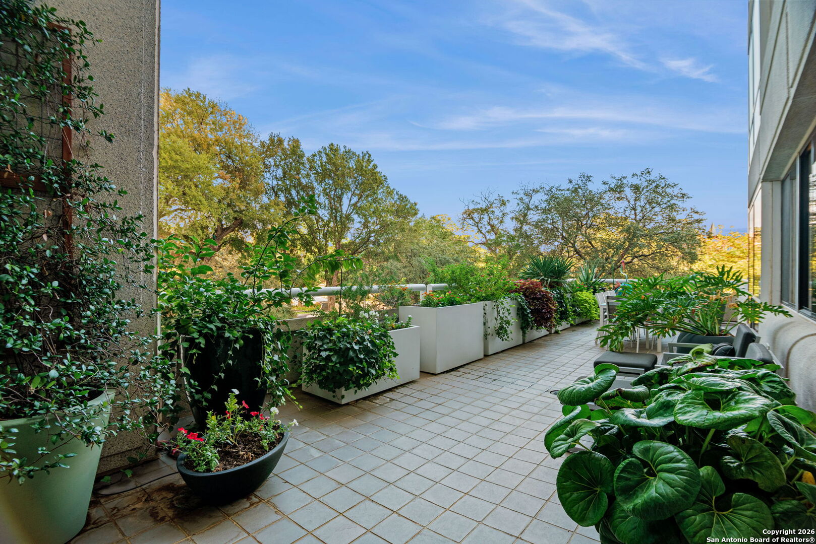 200 Patterson UNIT 118