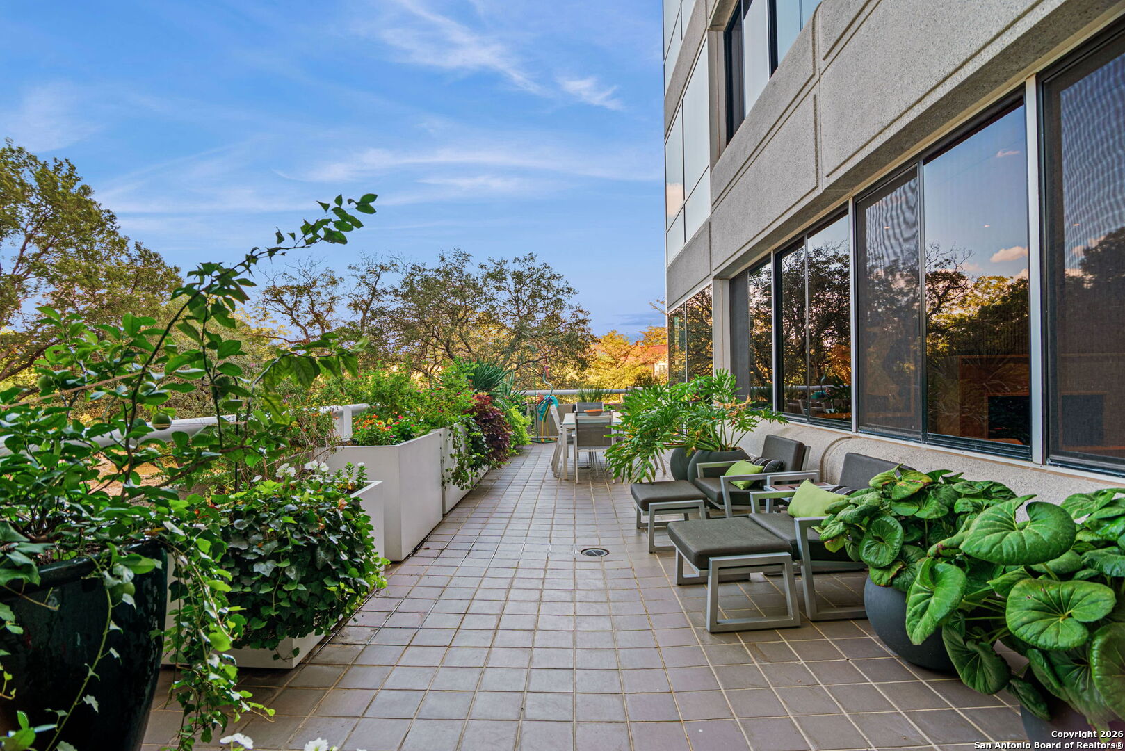 200 Patterson UNIT 118