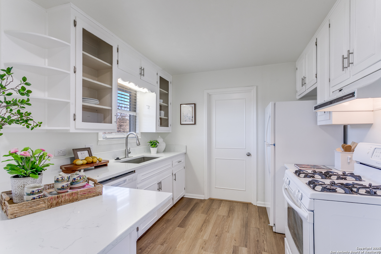 316 CHEVY PARK ST