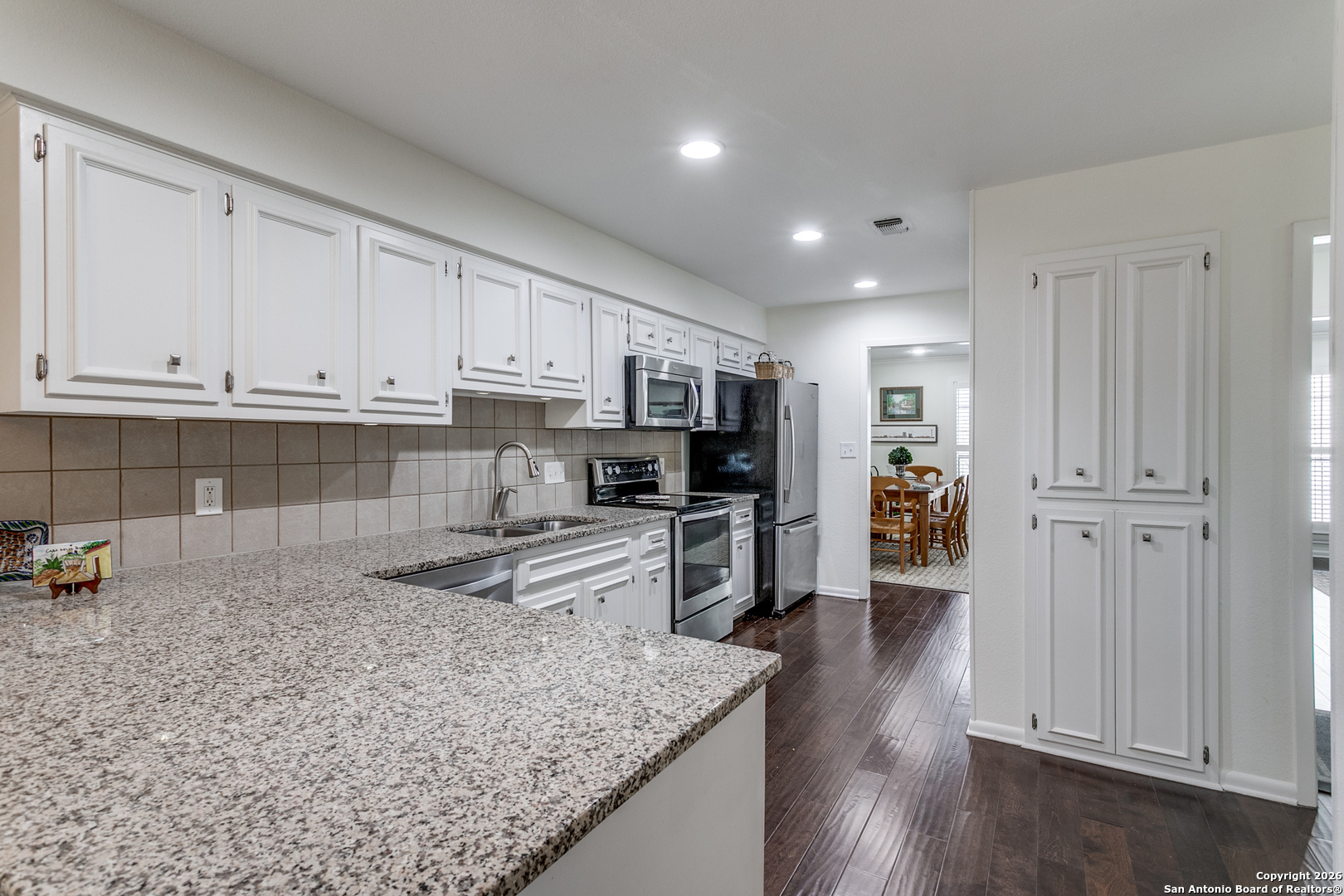 2611 Eisenhauer 1008