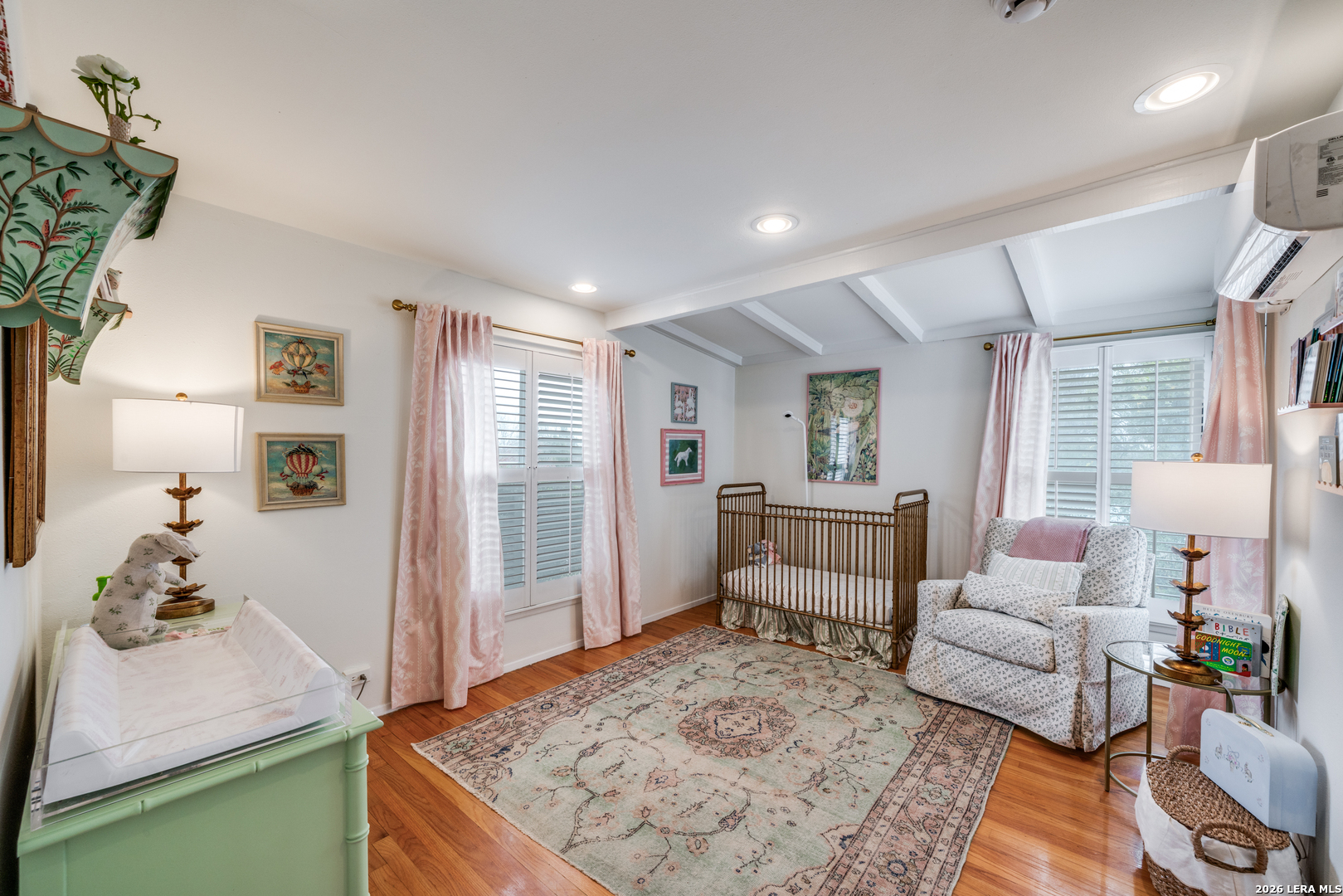 916 Morningside
