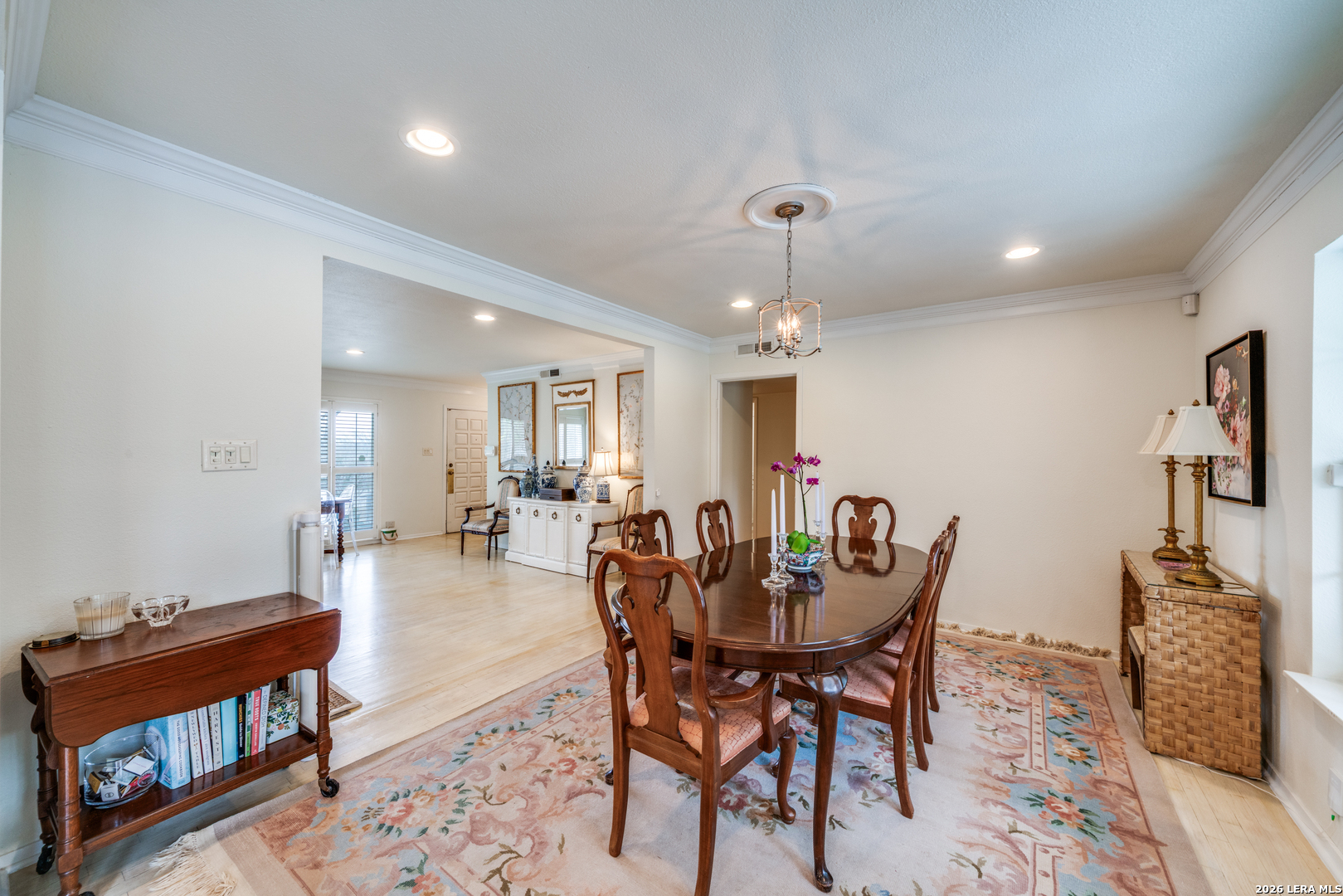 916 Morningside