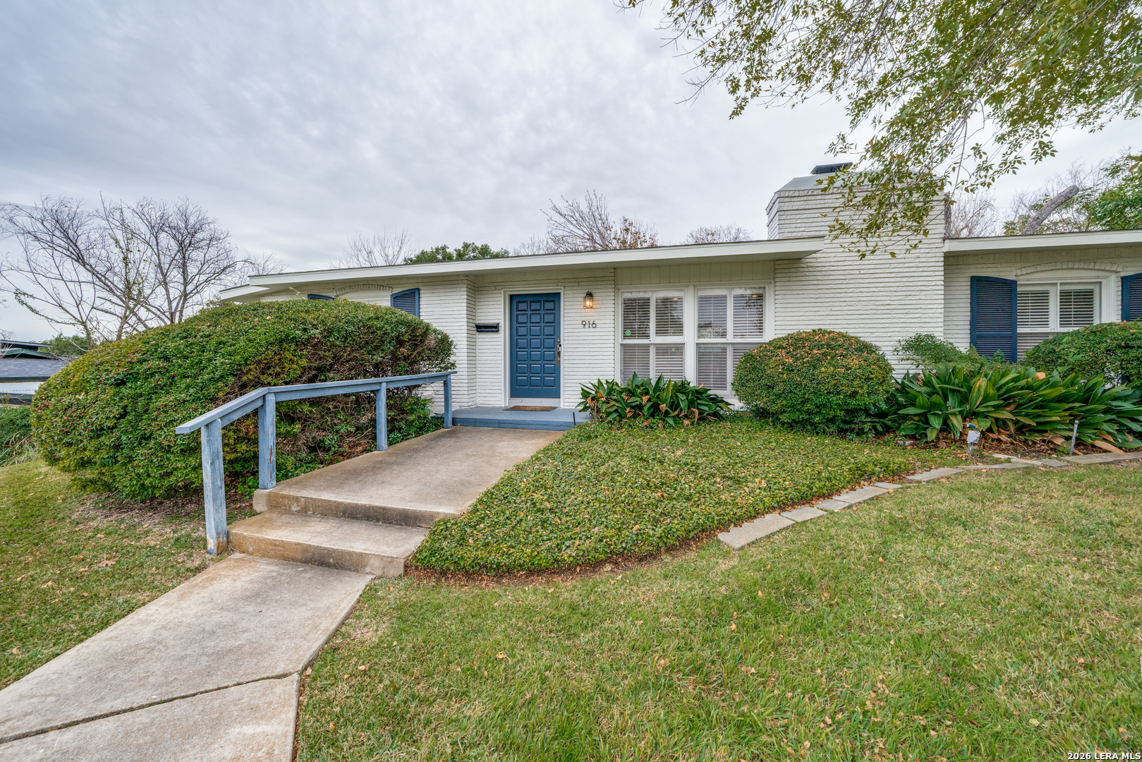916 Morningside