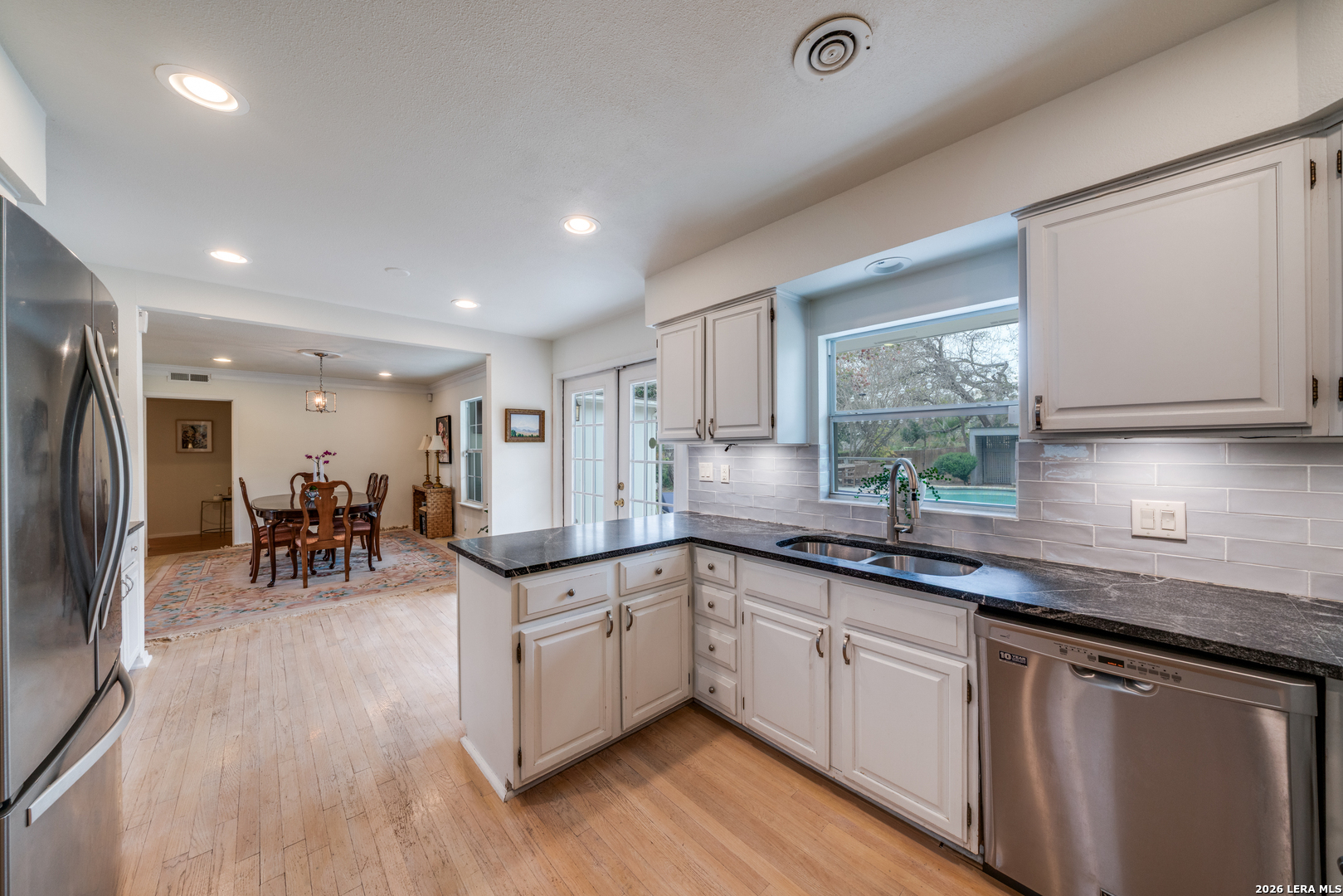 916 Morningside