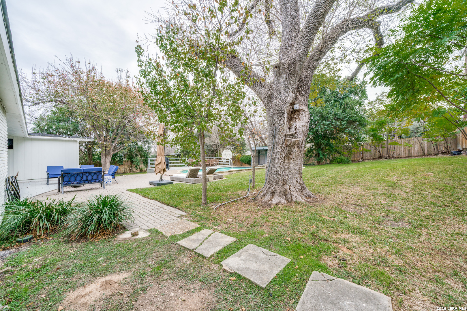 916 Morningside