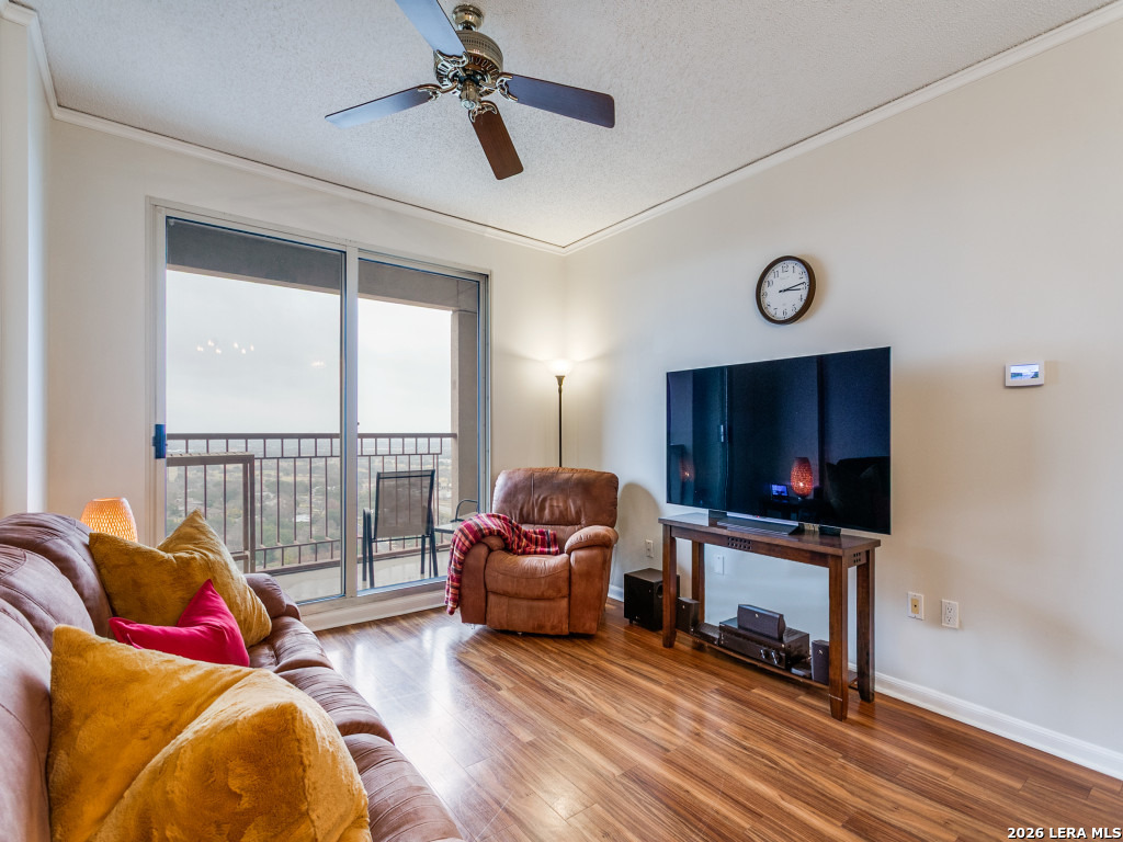 1 Towers Park Ln 1704