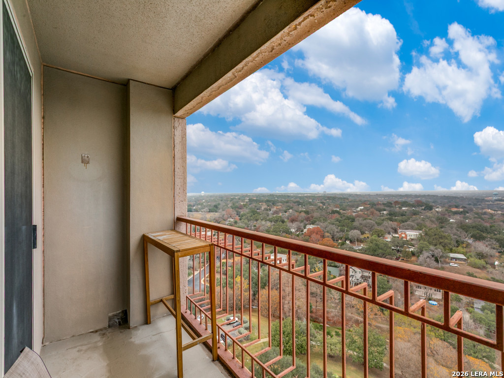 1 Towers Park Ln 1704