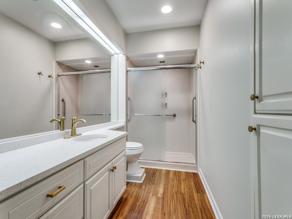 1 Towers Park Ln 1704