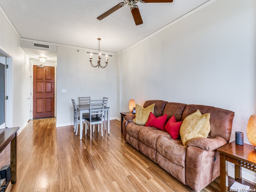 1 Towers Park Ln 1704