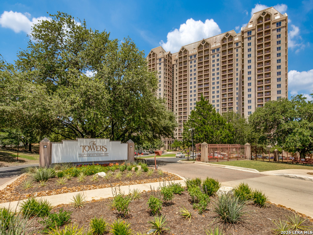 1 Towers Park Ln 1704