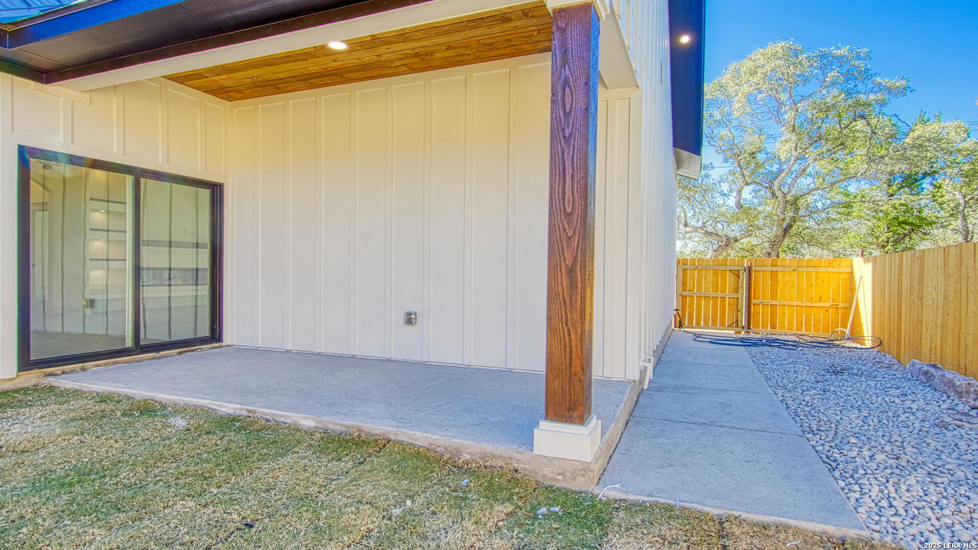 1207 Tanglewood Trl