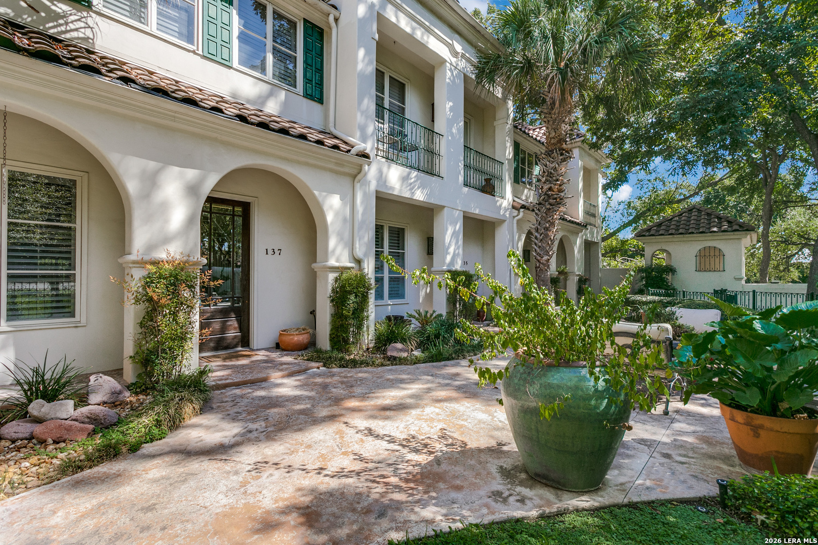 137 Saint Dennis 137