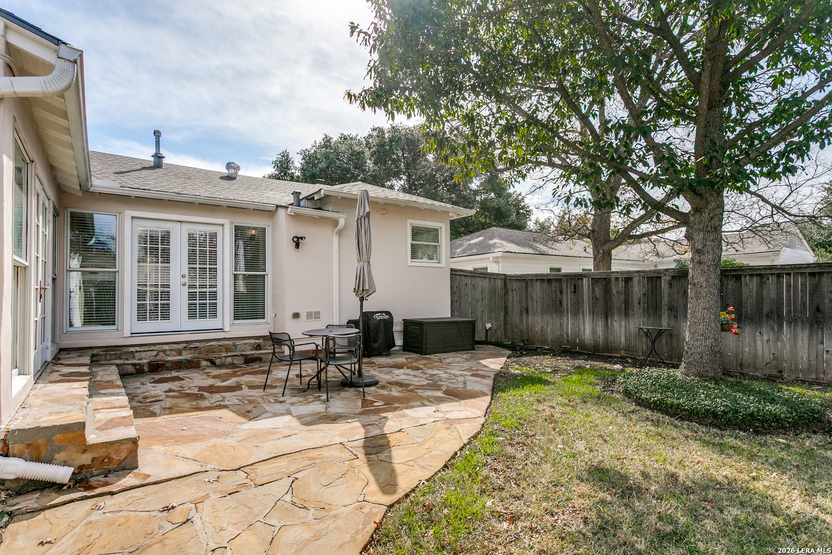 325 Canterbury Hill