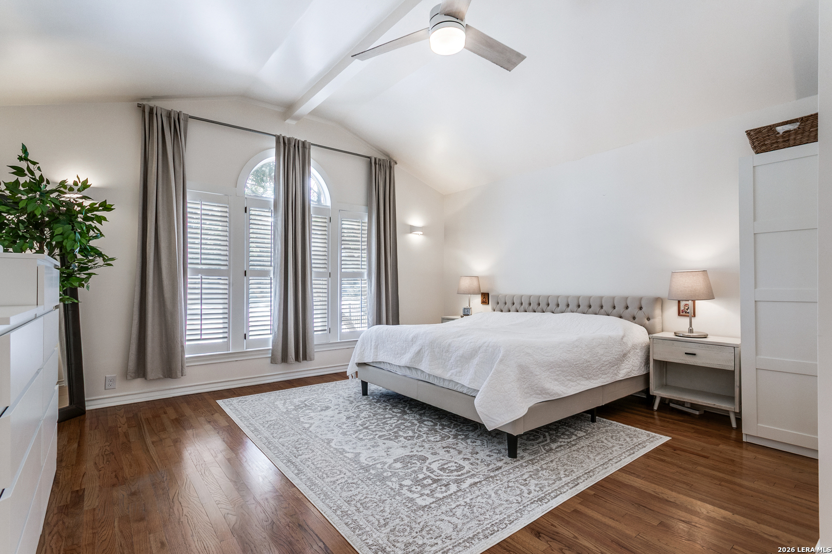 325 Canterbury Hill