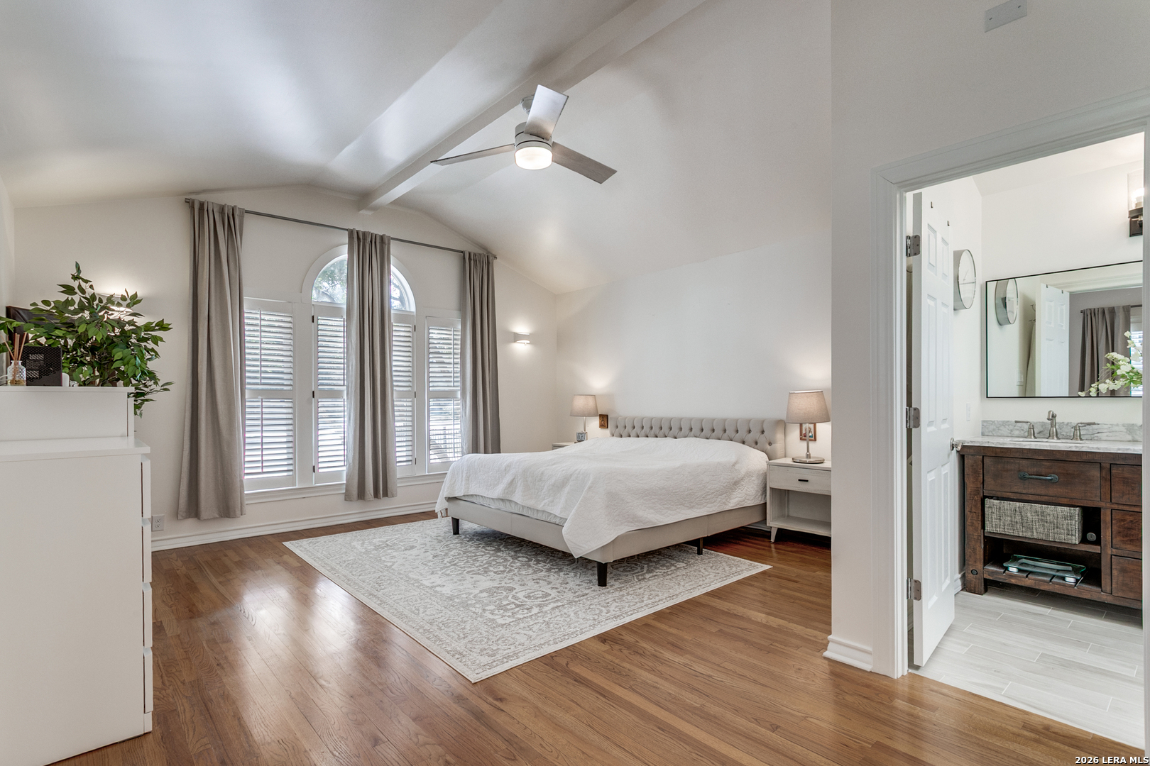 325 Canterbury Hill