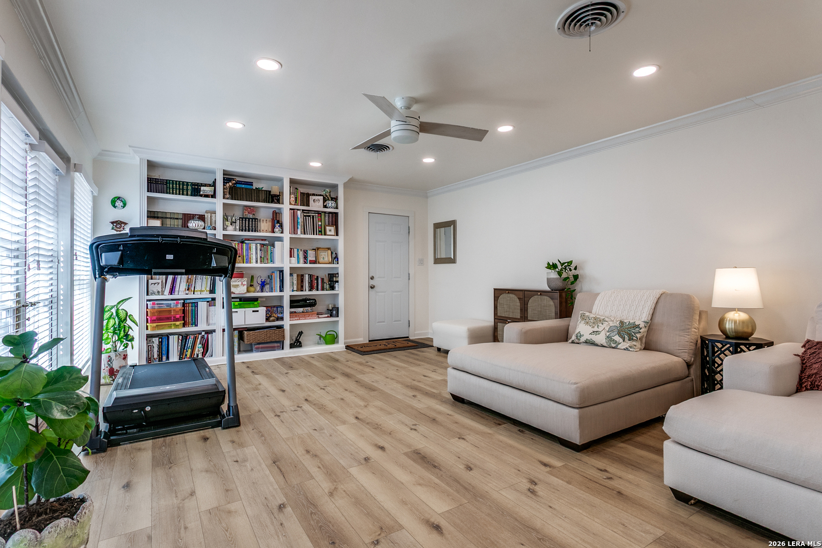 325 Canterbury Hill