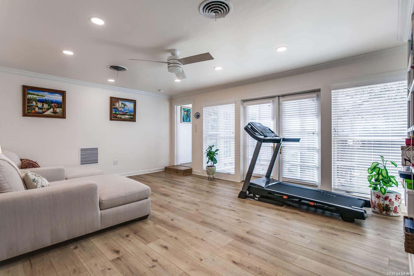 325 Canterbury Hill