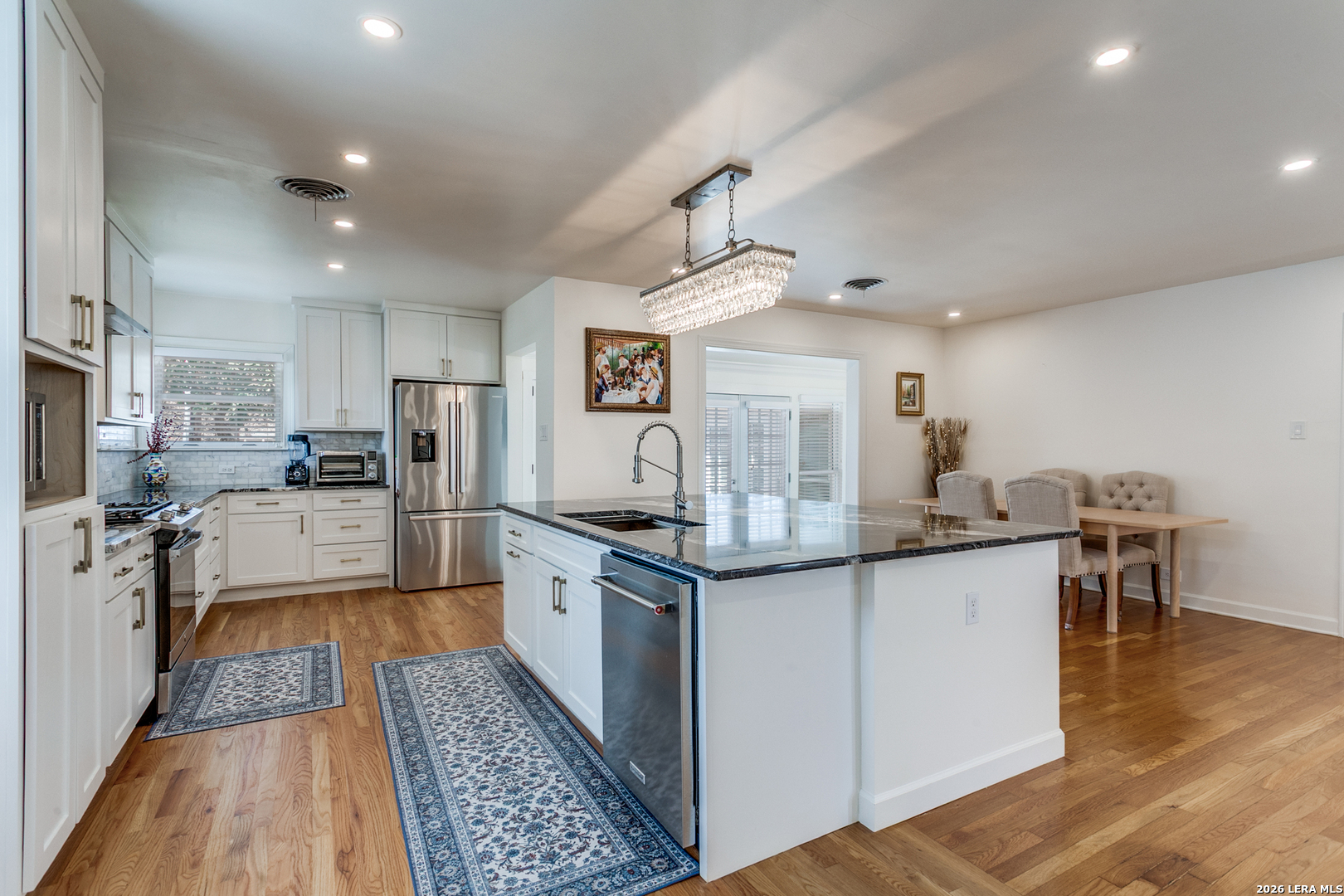 325 Canterbury Hill