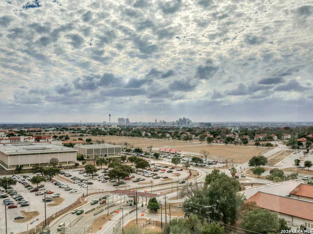 1 Towers Park 1617/1618