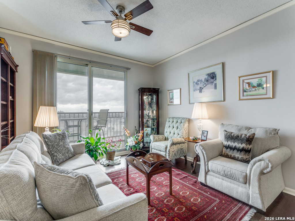 1 Towers Park 1617/1618