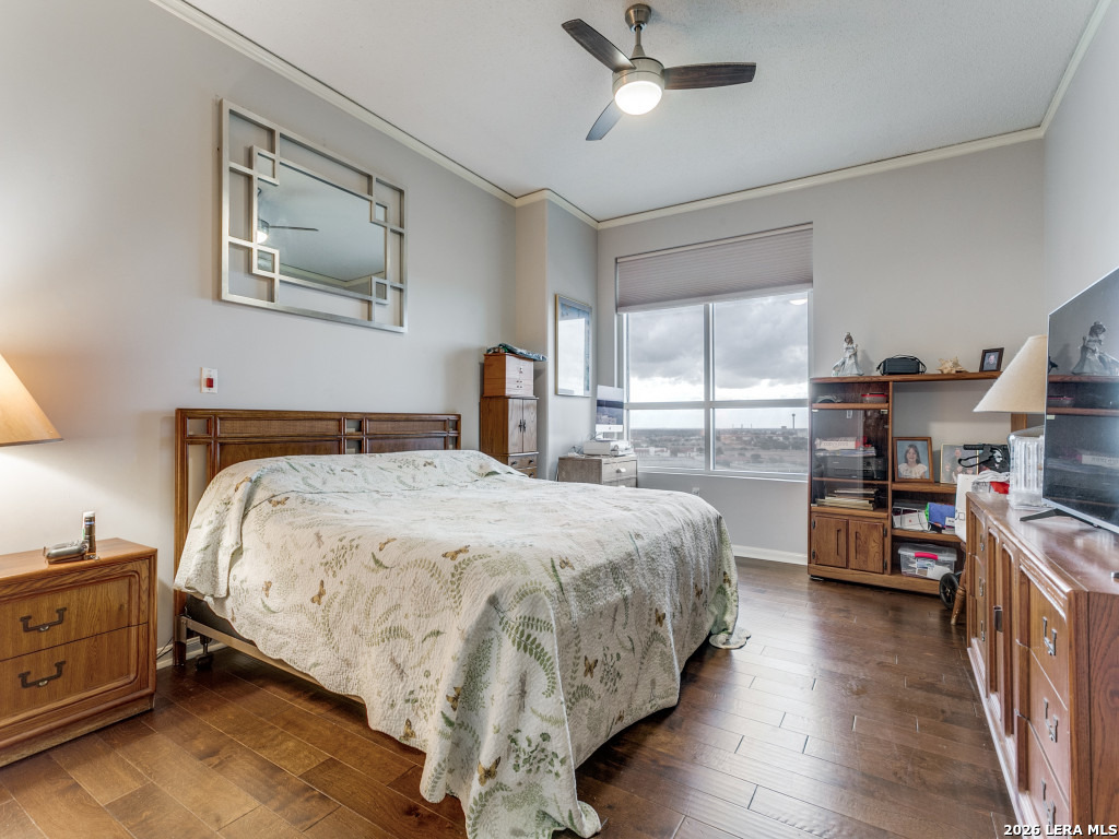 1 Towers Park 1617/1618