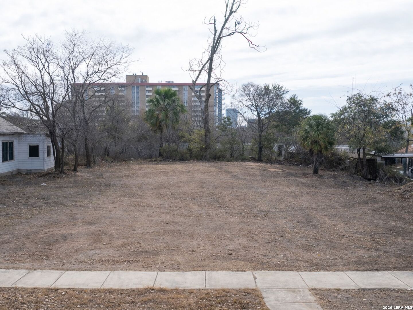 724 W Poplar
