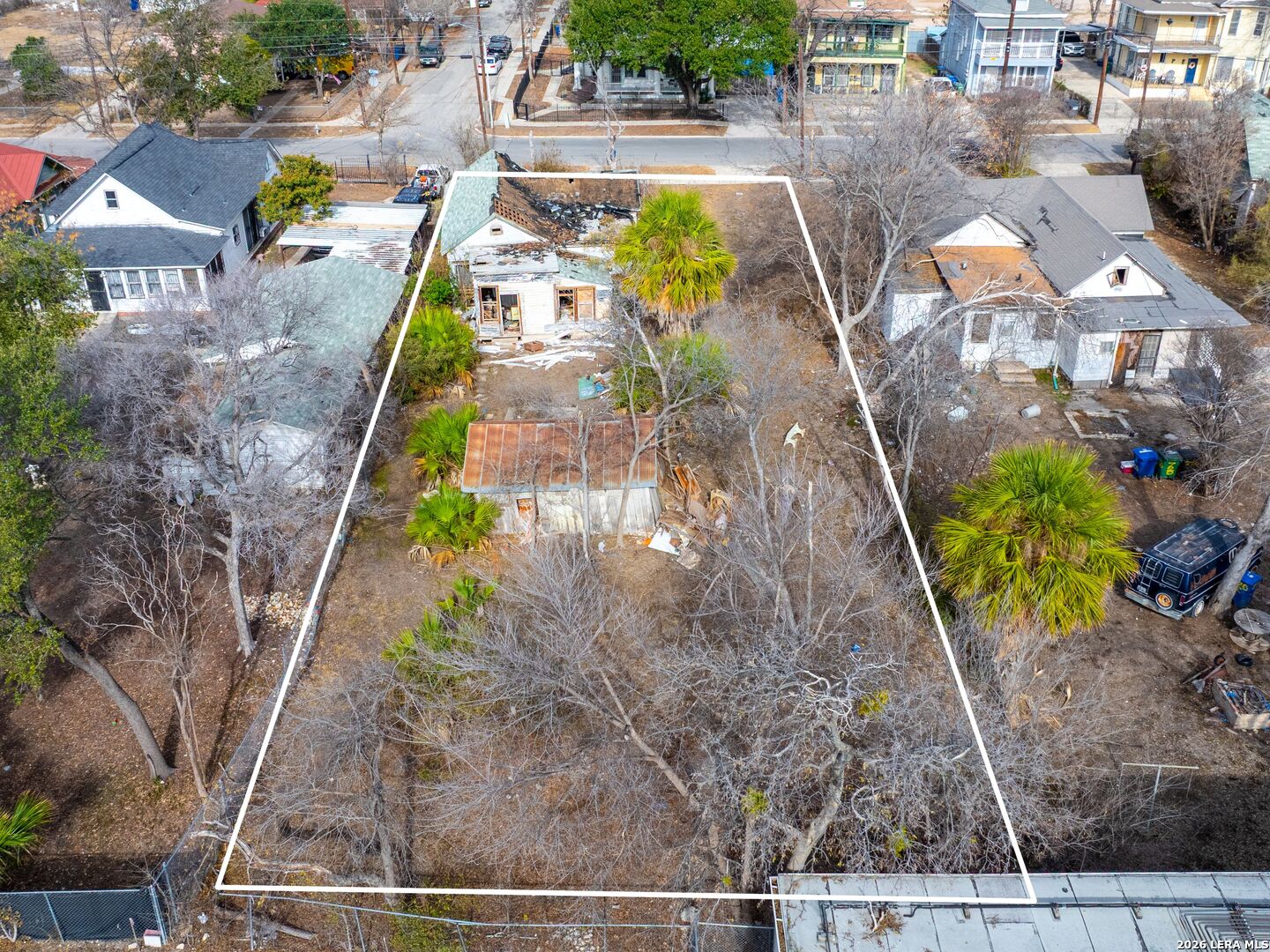 724 W Poplar