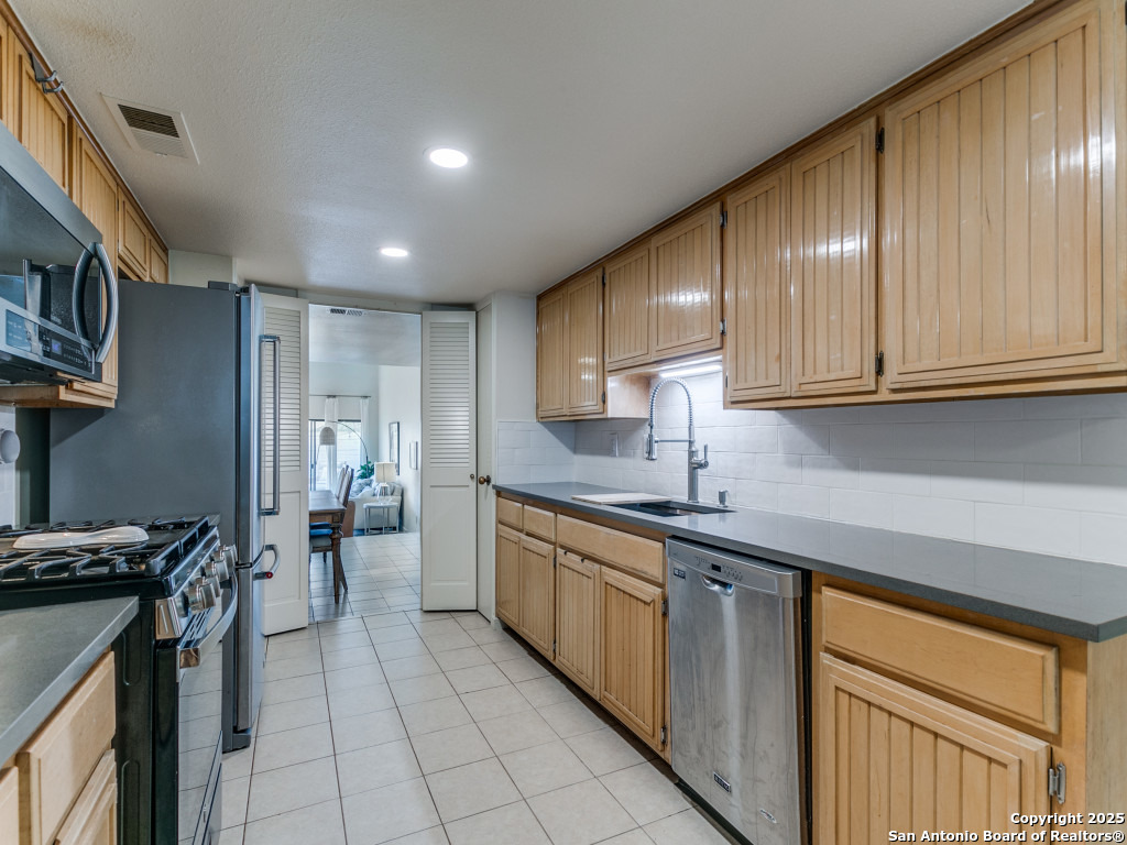 7010 SPRING BRIAR ST