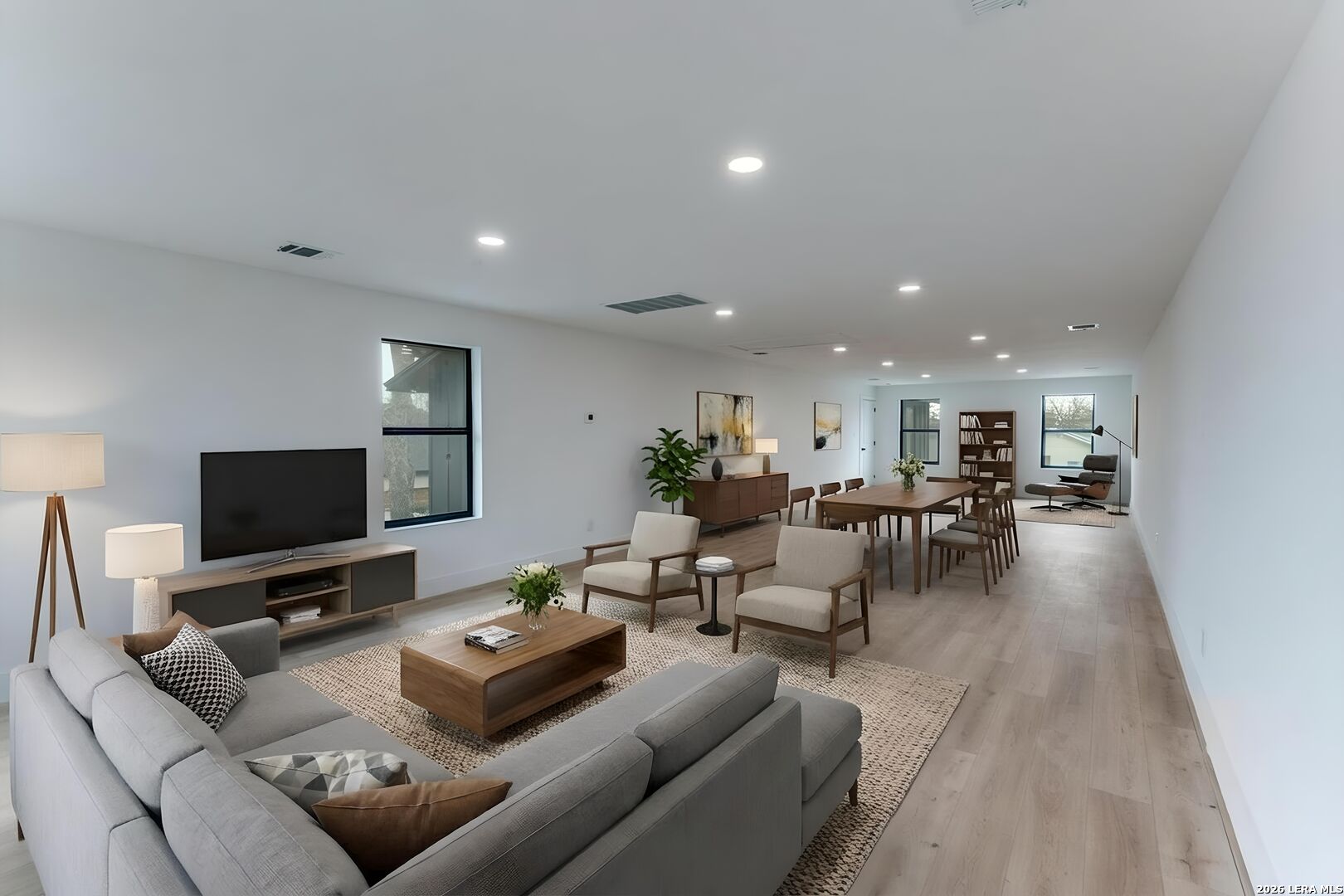 323 E Lambert