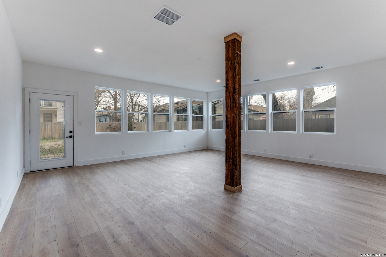 323 E Lambert