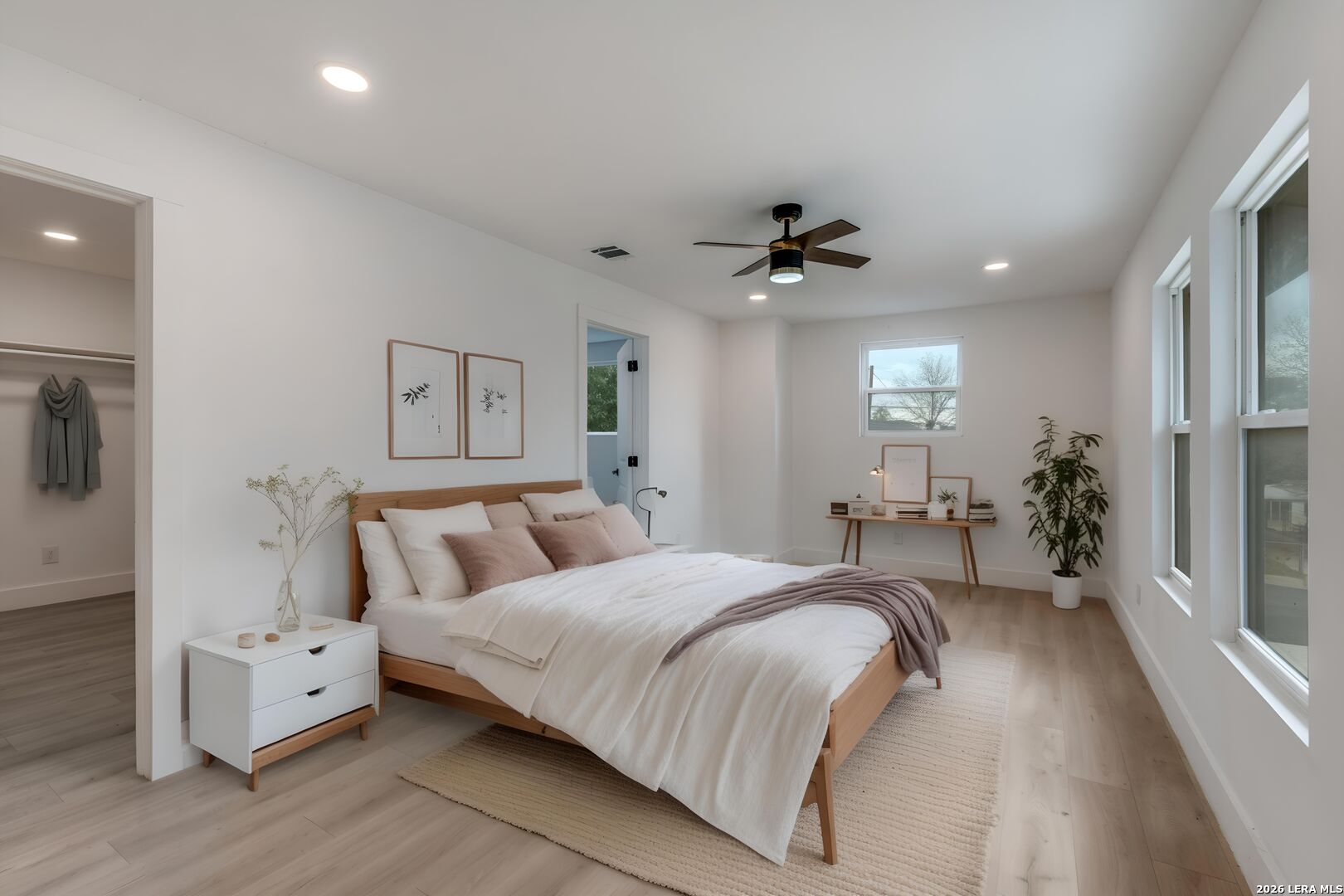 323 E Lambert