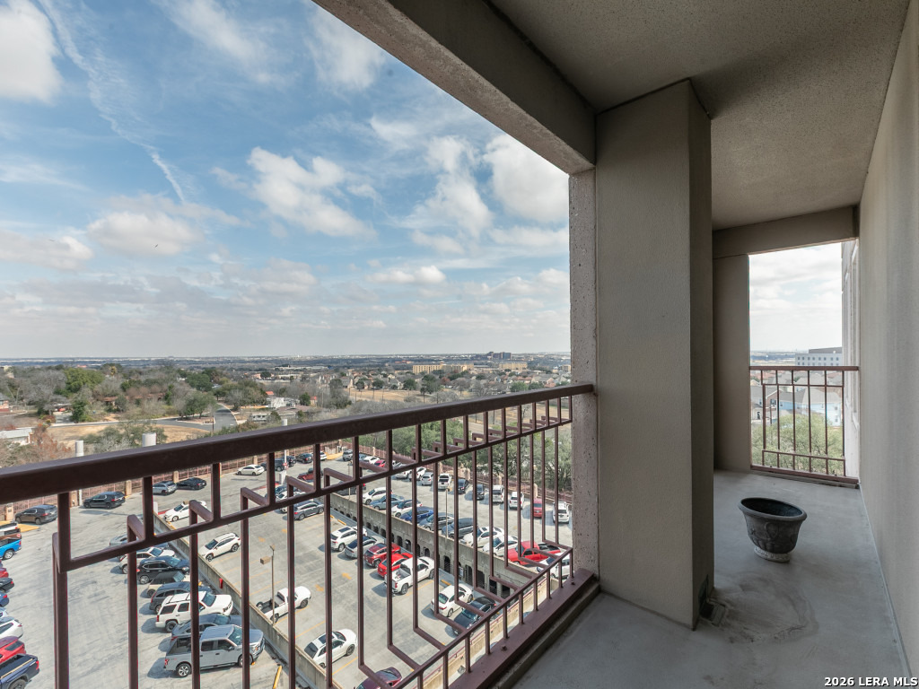 1 Towers Park 606