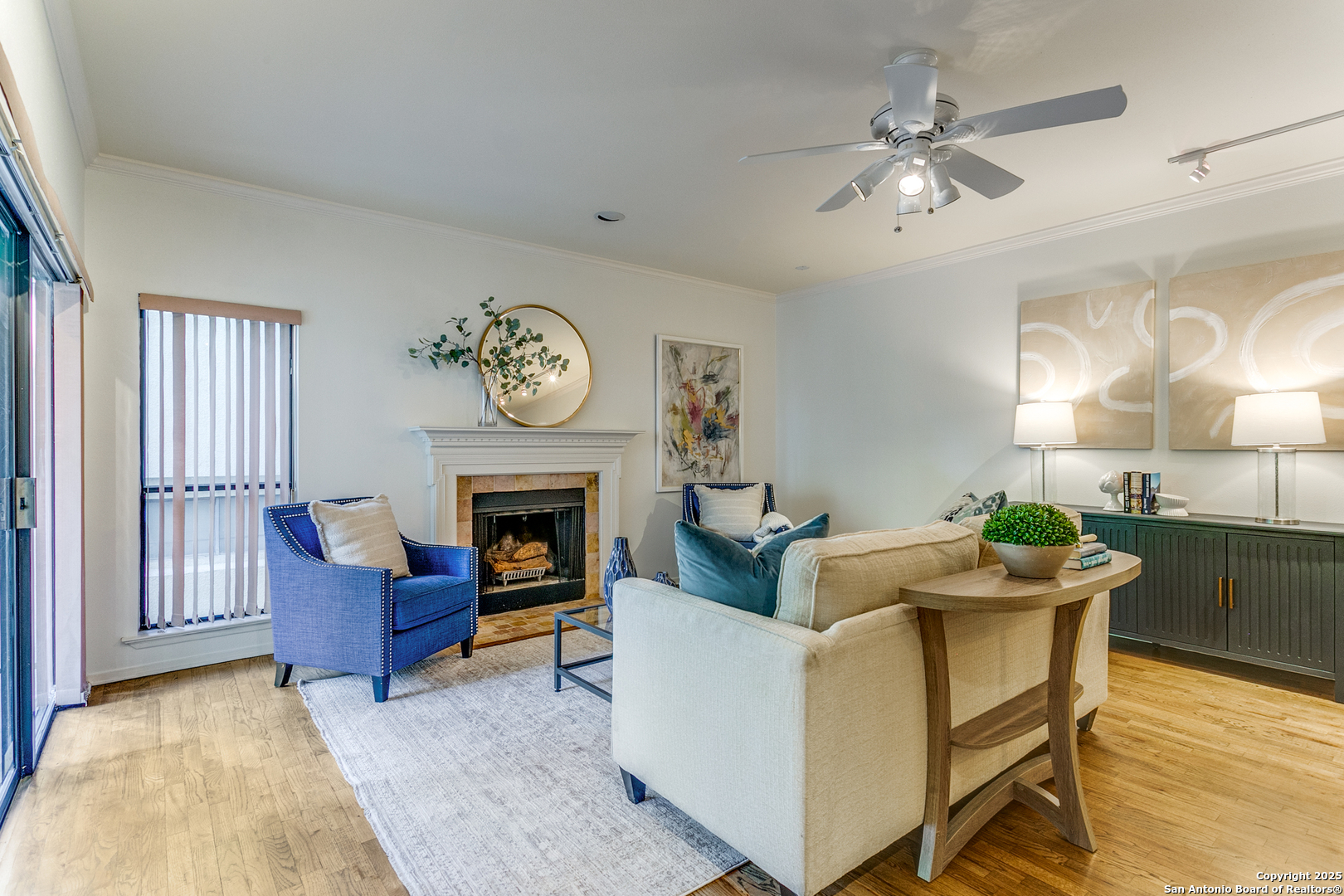 1022 Navarro 306