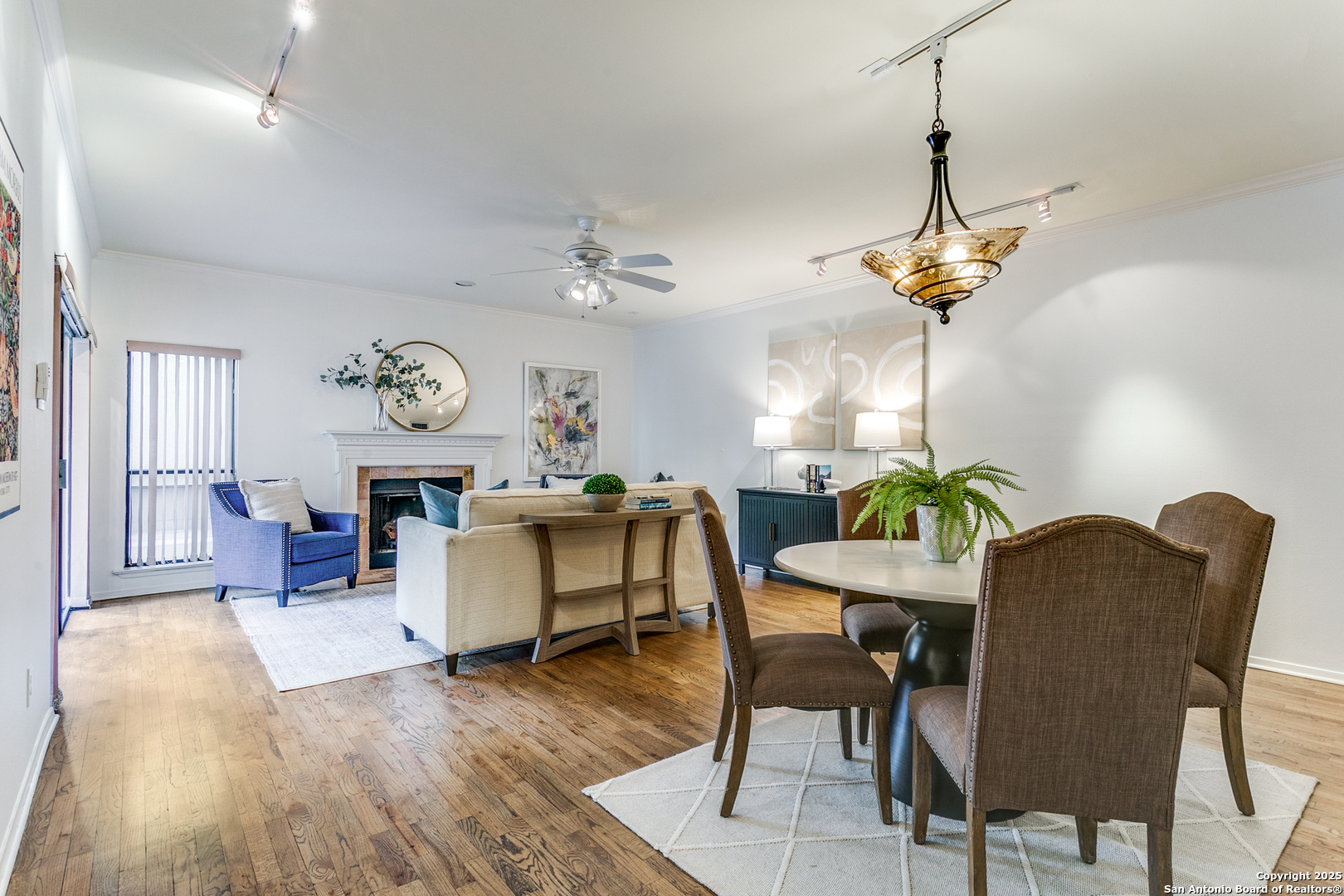 1022 Navarro 306