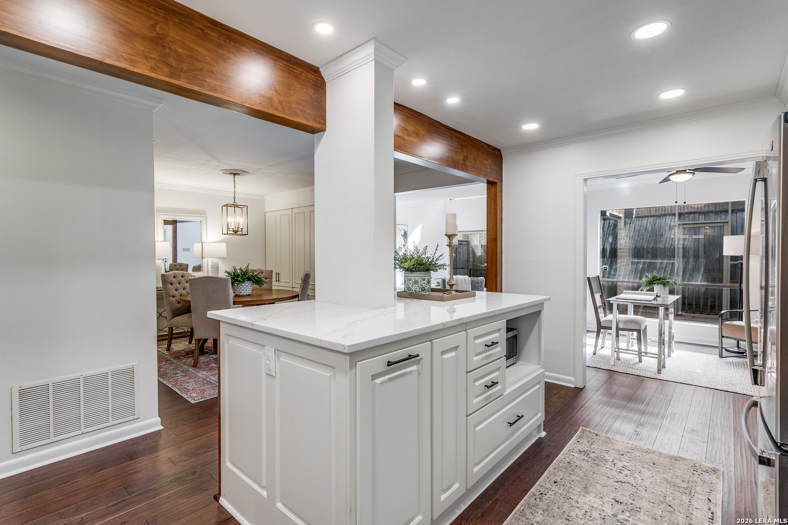 8123 N New Braunfels F