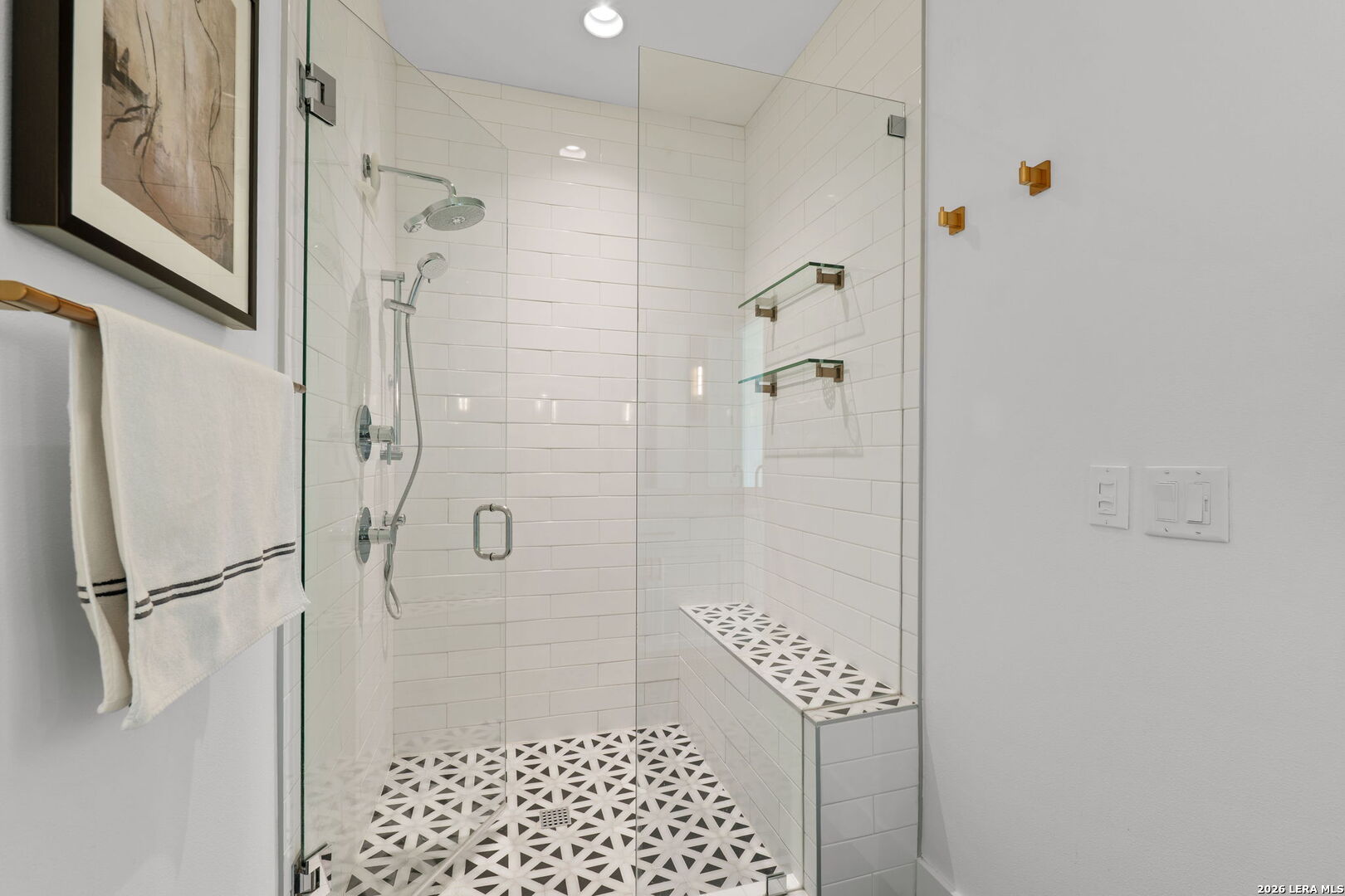 318 W Grayson 204