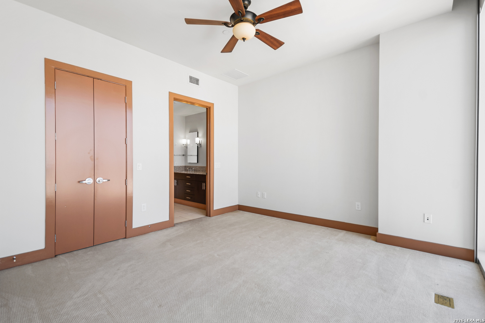 610 E Market 2606