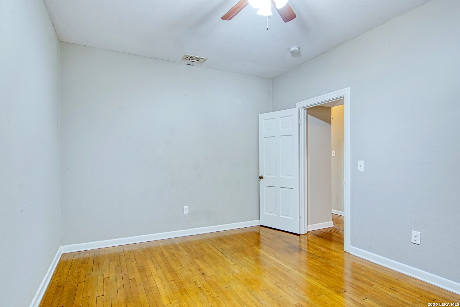 204 Lovera Blvd