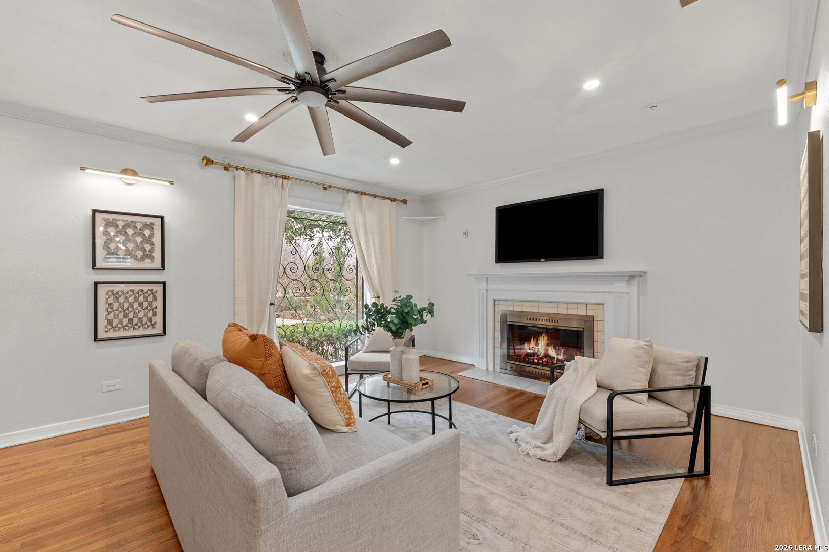 454 Paseo Encinal