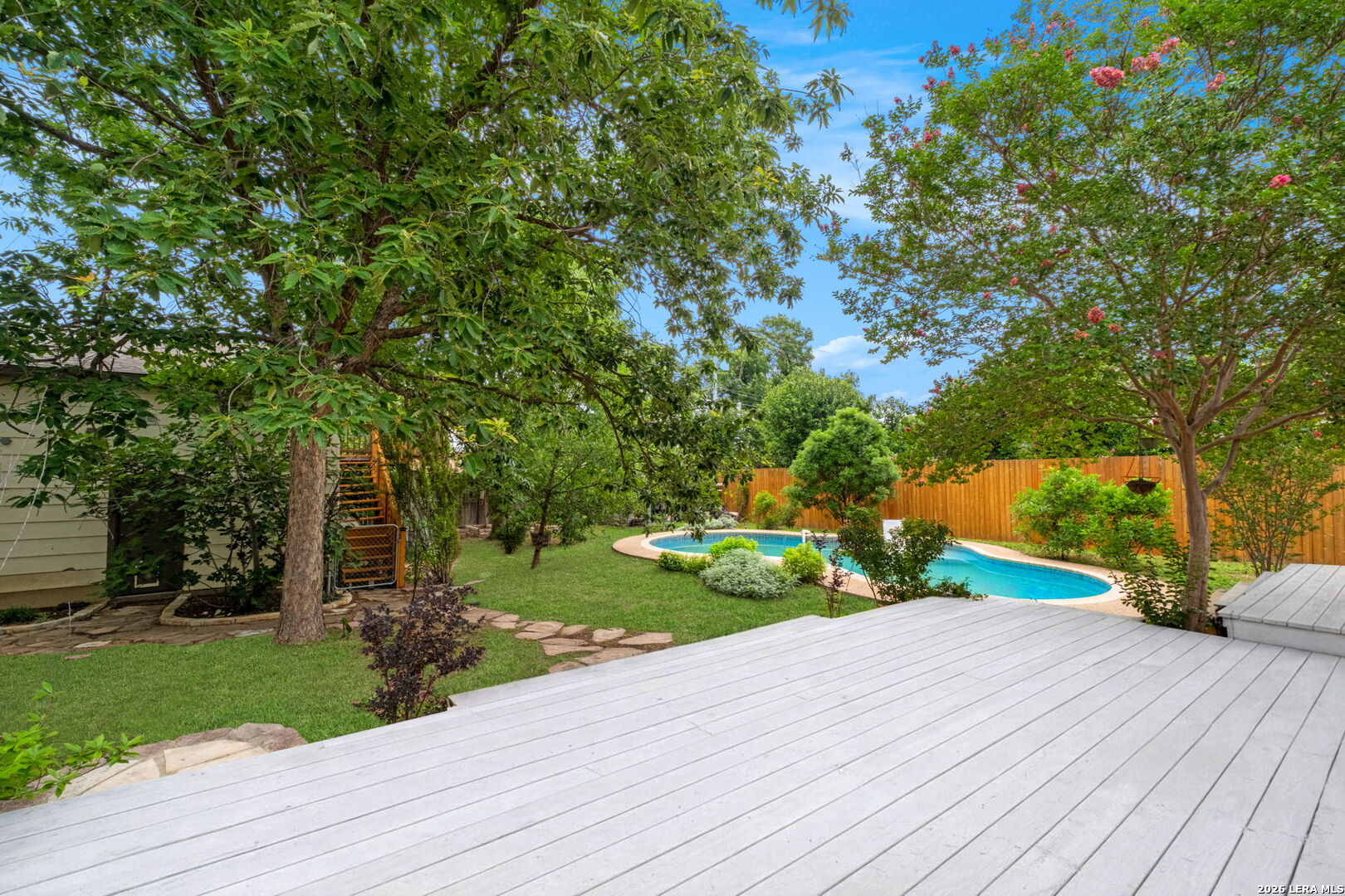 454 Paseo Encinal