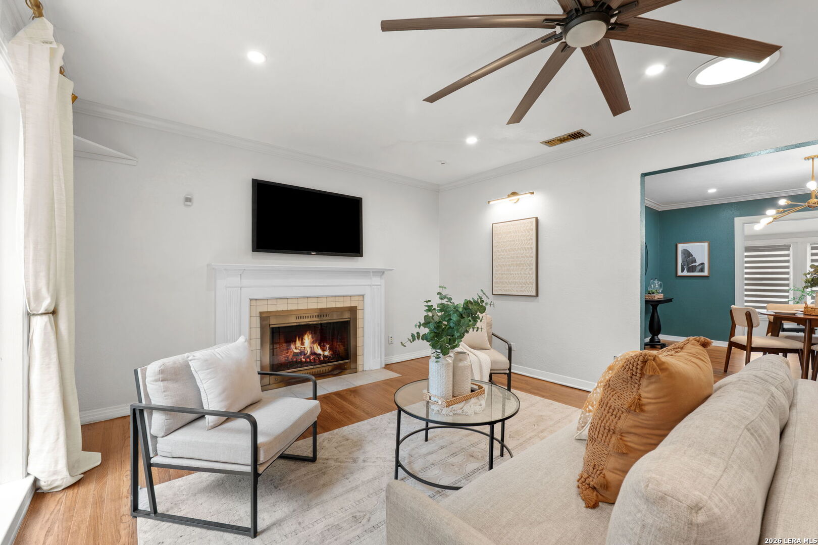 454 Paseo Encinal