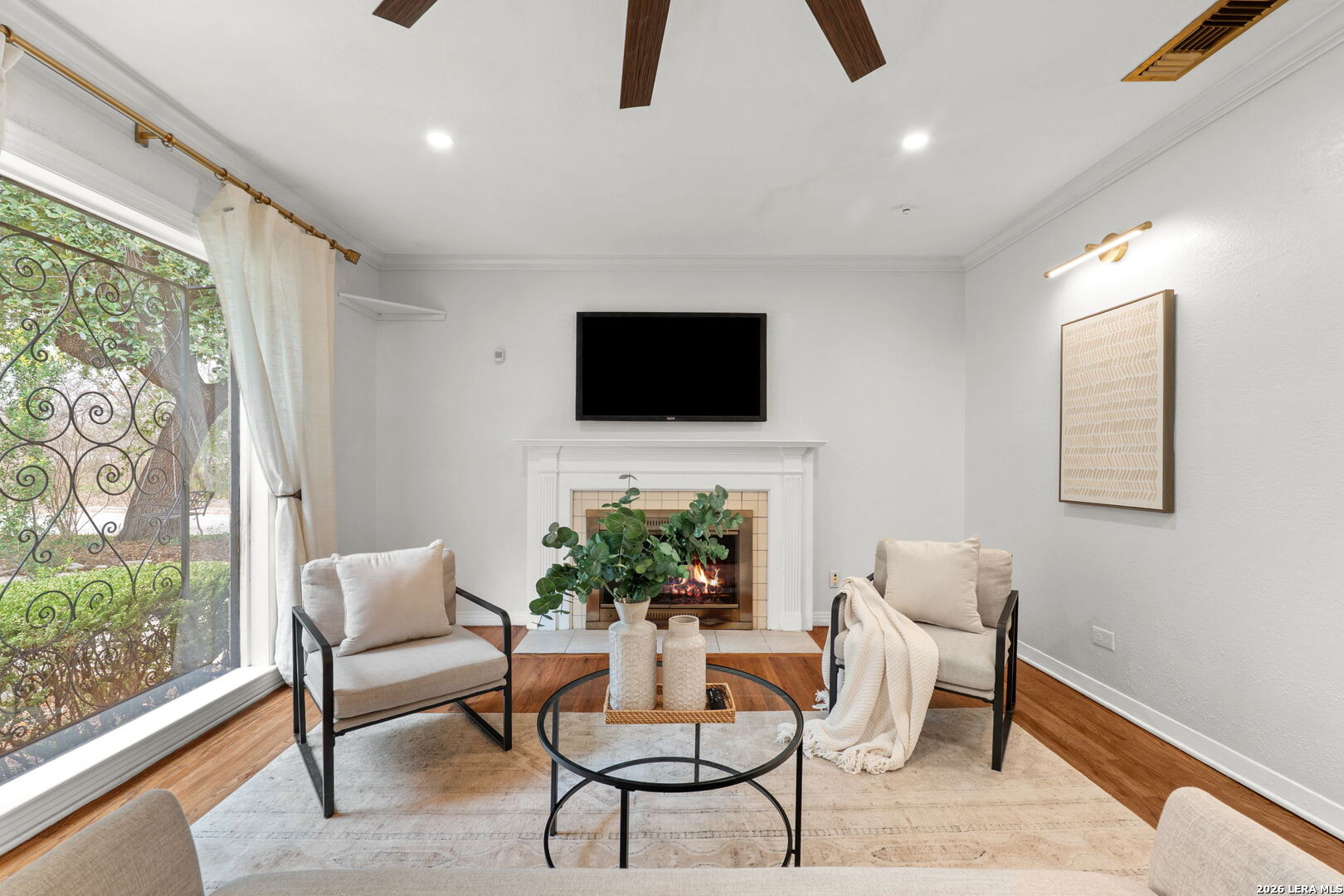 454 Paseo Encinal