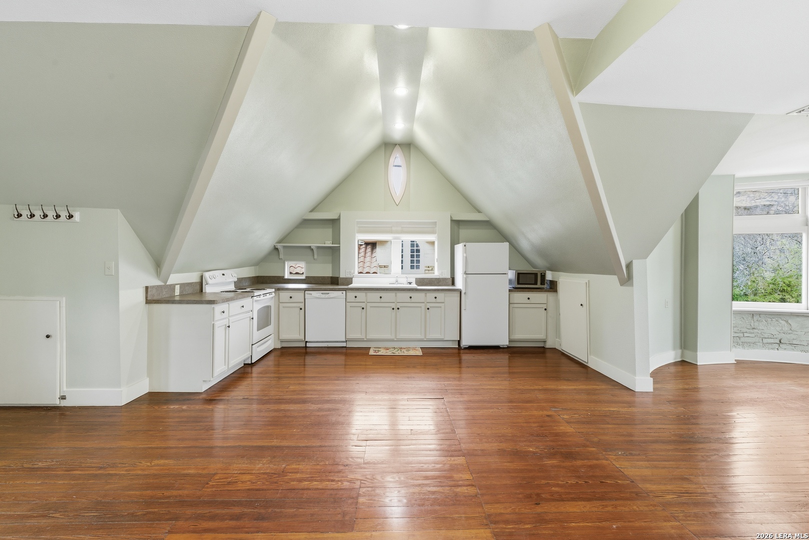 505 Belknap A