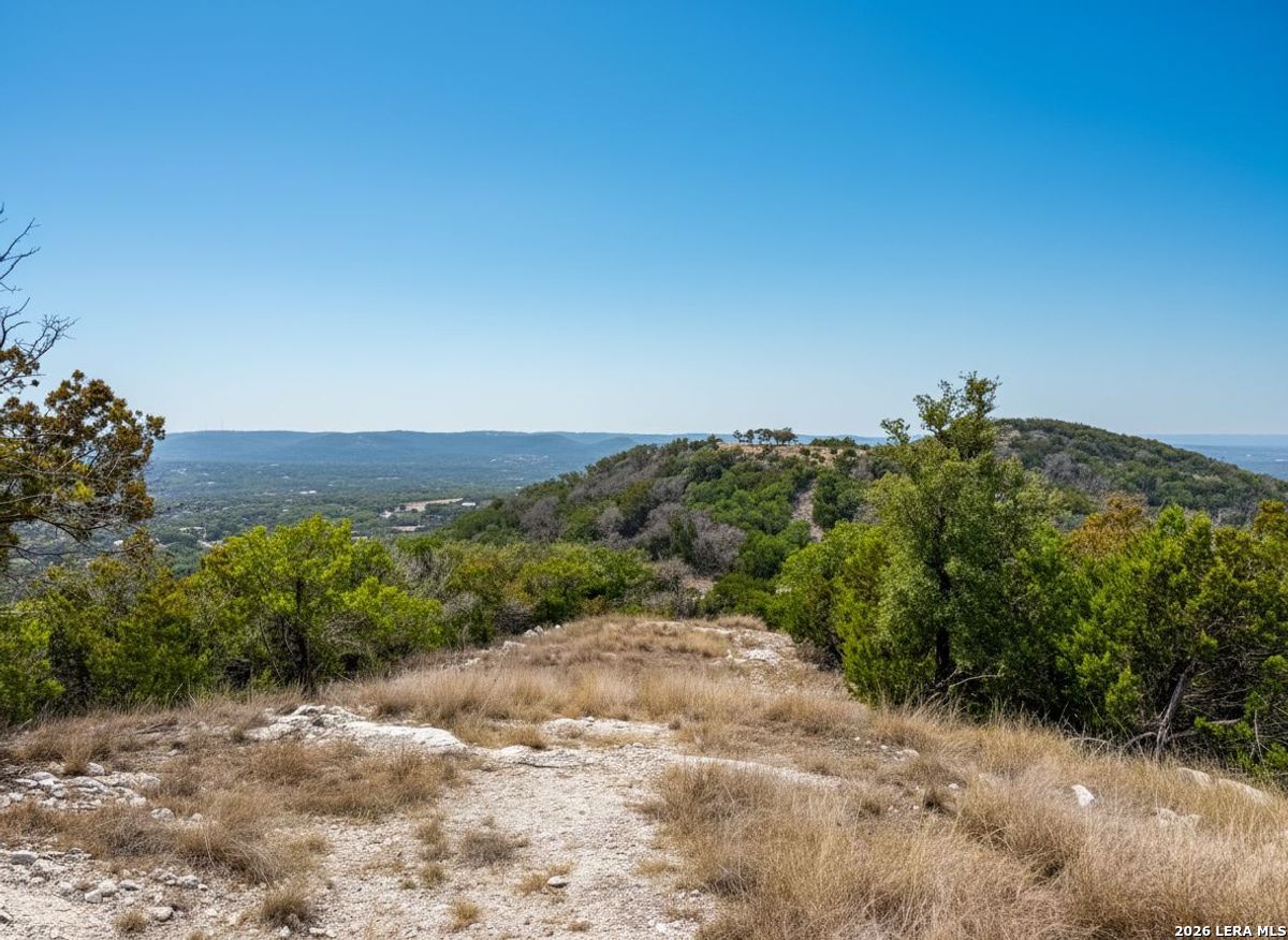 898 Mountain View Lane