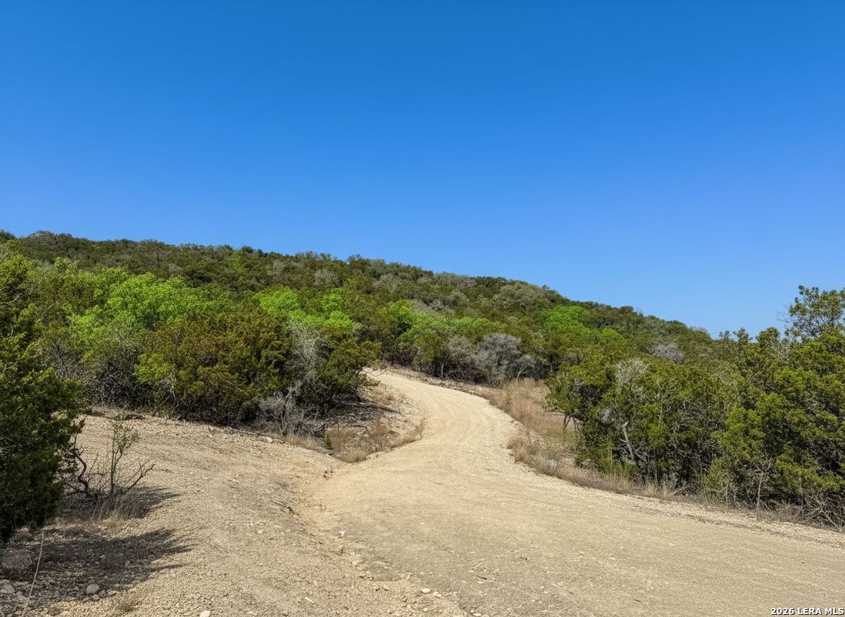 898 Mountain View Lane